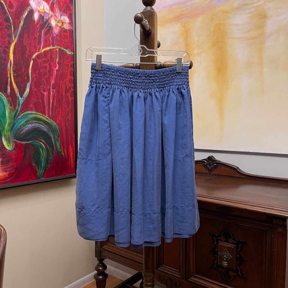 Periwinkle Flowing silk skirt with elastic waist and pockets EUC.